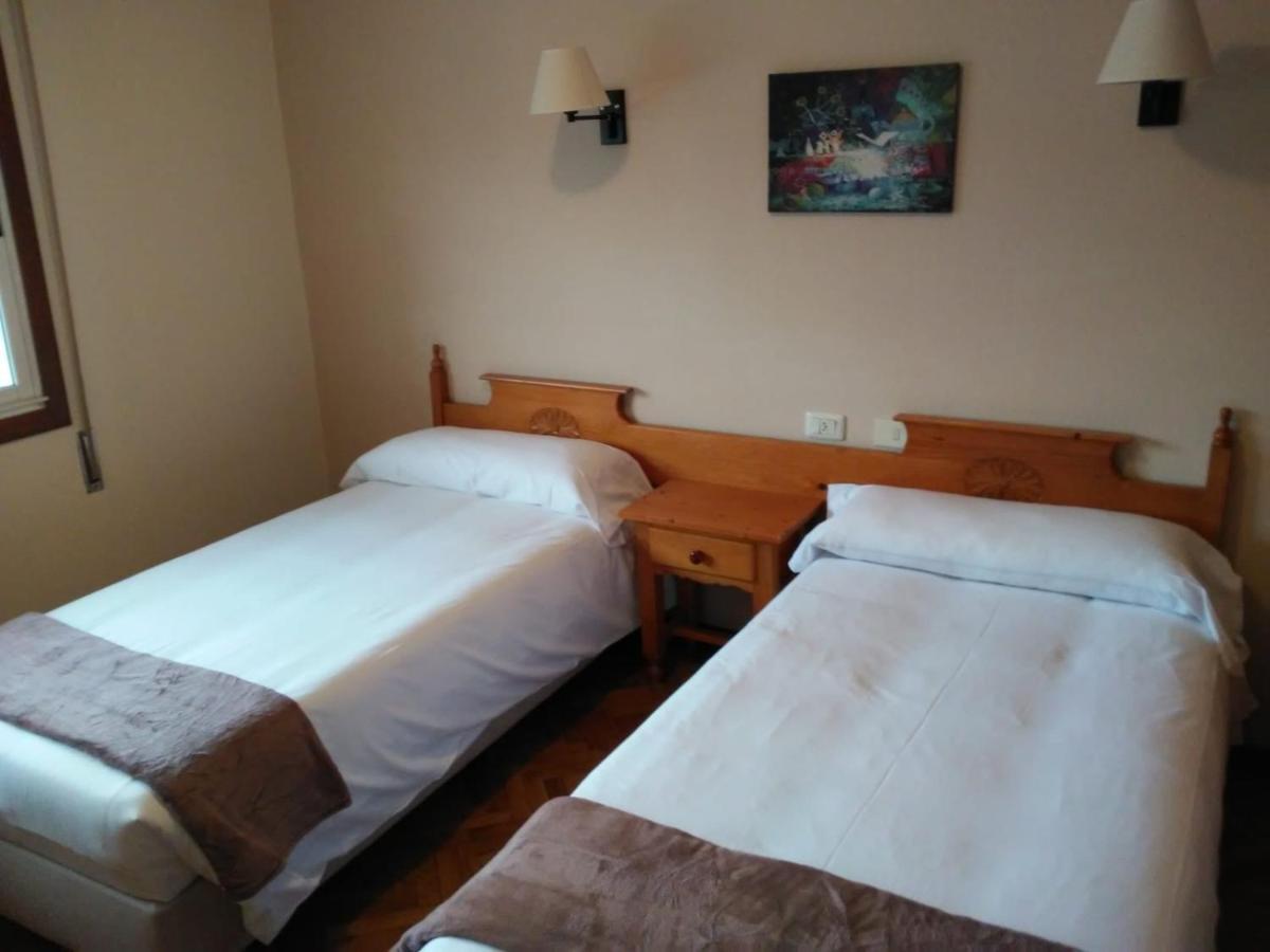 Albergue Hostal Sao Telmo トゥイ エクステリア 写真