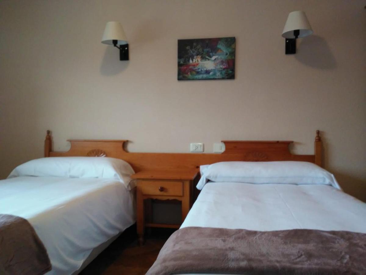 Albergue Hostal Sao Telmo トゥイ エクステリア 写真
