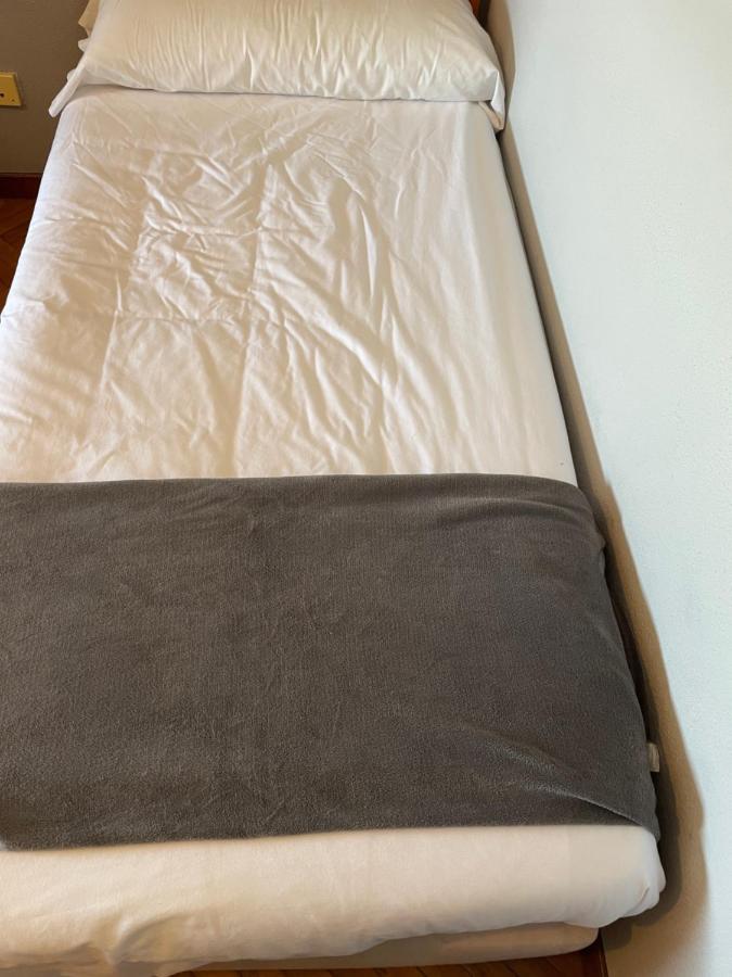 Albergue Hostal Sao Telmo トゥイ エクステリア 写真