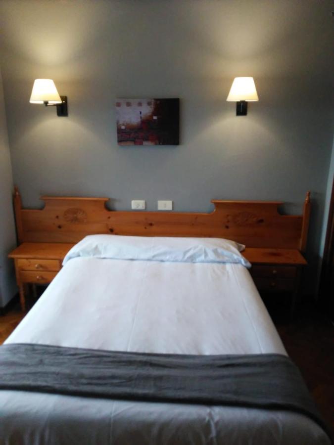 Albergue Hostal Sao Telmo トゥイ エクステリア 写真