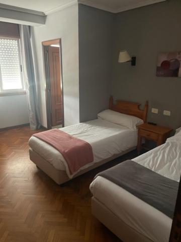 Albergue Hostal Sao Telmo トゥイ エクステリア 写真