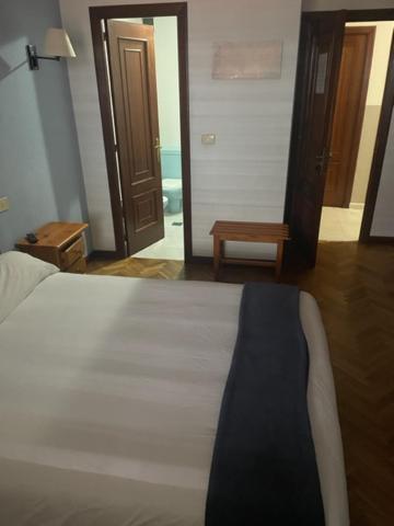 Albergue Hostal Sao Telmo トゥイ エクステリア 写真