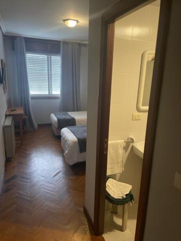 Albergue Hostal Sao Telmo トゥイ エクステリア 写真